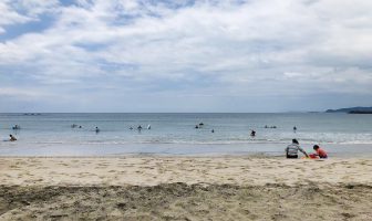 まだ間に合う!東京から2時間で行ける「城崎海水浴場」