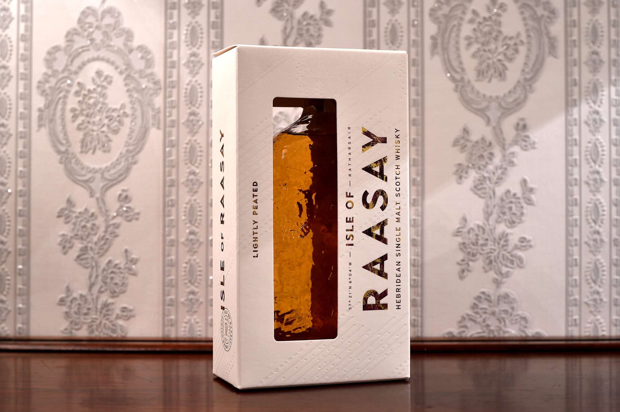 アイル オブ ラッセイ蒸留所 Isle of Raasay Distillery シングルモルト R-01の感想と味わいは？ – 大人になれる本